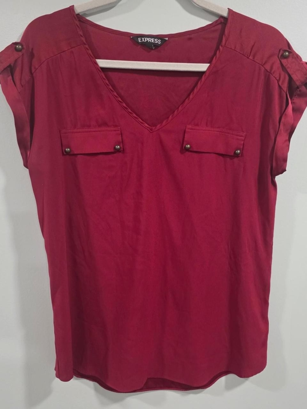 Express Women's V-Neck Cap Sleeve Blouse in Wine